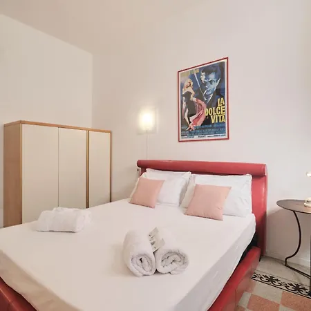 Termini Station 10 Minutes - Free Wi-fi & Netflix Rom